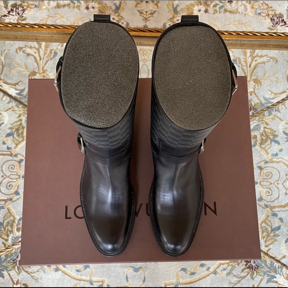 LOUIS VUITTON DAMIER GRAPHITE MEN’S BOOTS. RATE. NIB. LV SIZE 8. - Picture 2 of 5